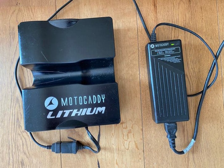Motocaddy 12V Lithium accu en/of Motocaddy Lithium lader, Ophalen of Verzenden, Zo goed als nieuw, Golfkar