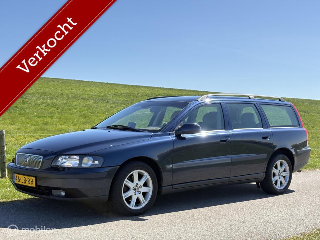Volvo V70 2.4 D5 AUT 2002 Blauw | Stoelverw | leer | cruise!, 1800 kg, Beige, 197 €/maand, Blauw