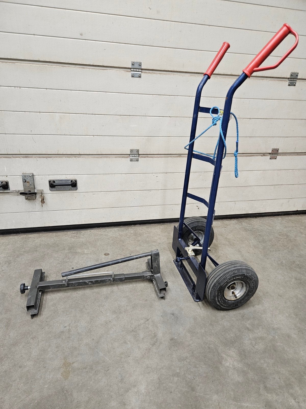 tegeltiller,  tegelklem, tegellegger, tegeldonkey, 60-80 cm, Ophalen, Transportkar, Zo goed als nieuw, X