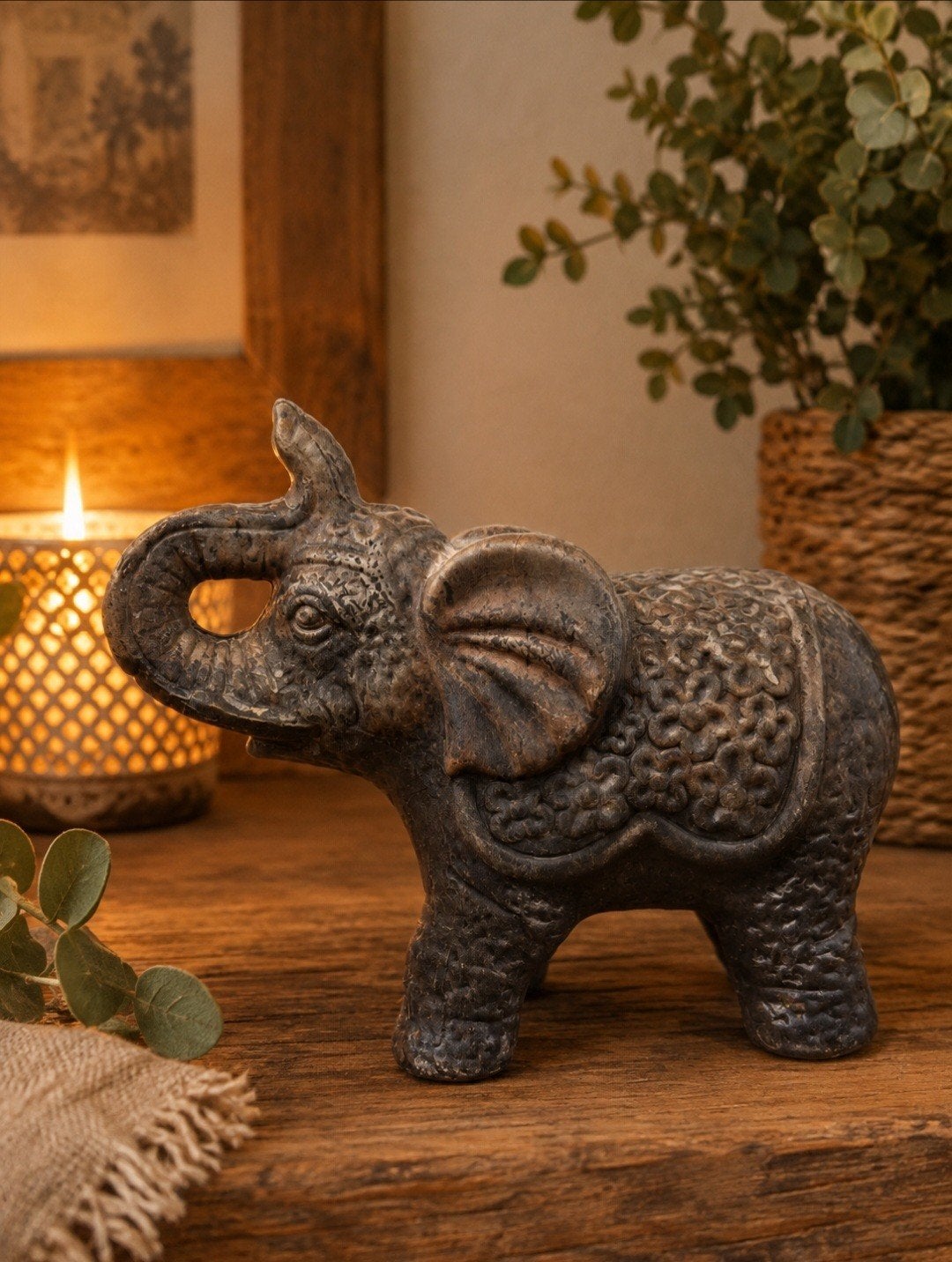 Decoratieve olifant van steen/keramiek, Ophalen of Verzenden, Grijs, Steen/keramiek, Oosters