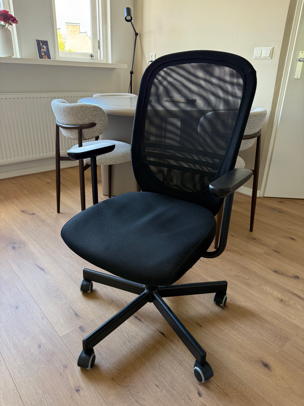 IKEA FLINTAN Bureaustoel met armleuningen, zwart, Huis en Inrichting, Ophalen, Zwart, Zo goed als nieuw, Bureaustoel