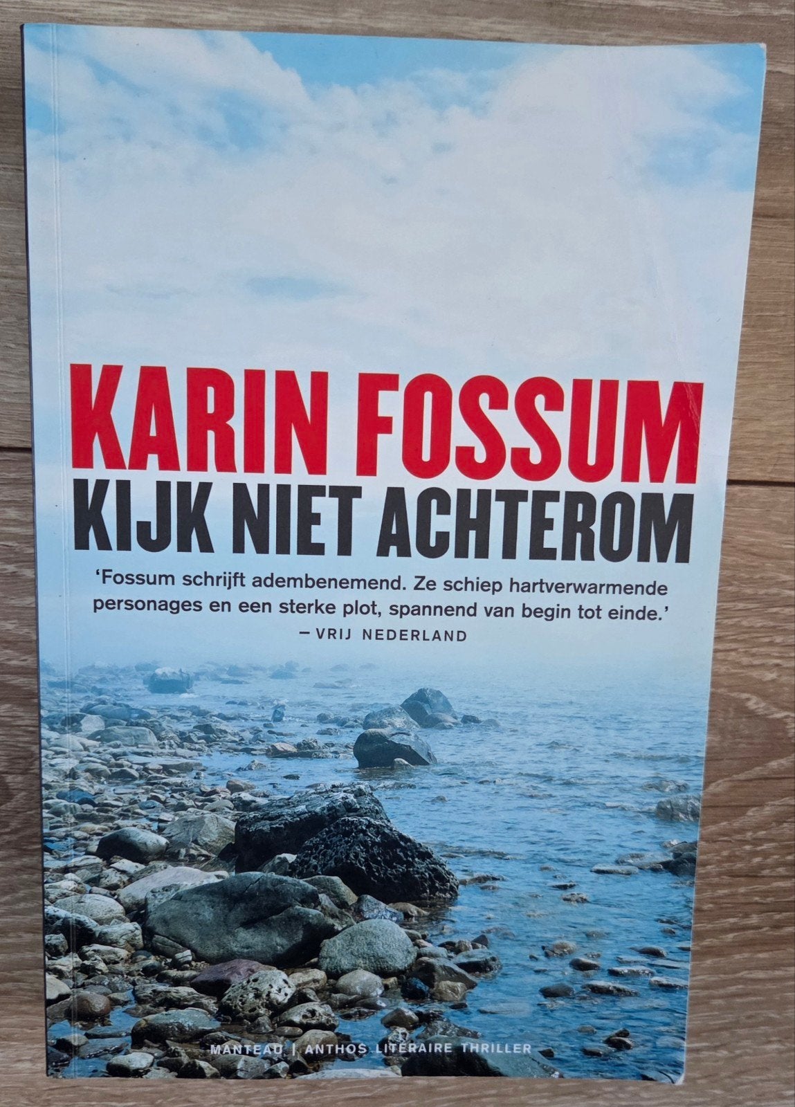 Karin Fossum - Kijk niet achterom, Boeken, Ophalen of Verzenden, Zo goed als nieuw, Karin Fossum