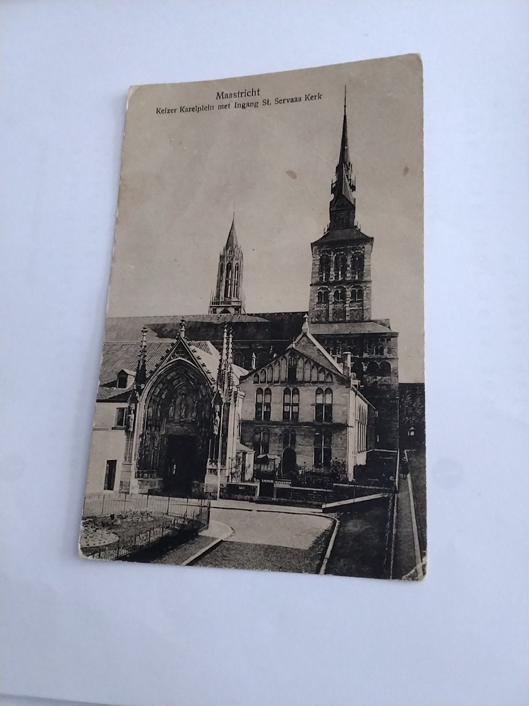 Oude kaart Maastricht Keizer Karelplein St. Servaas Kerk, Ophalen of Verzenden, Voor 1920, Gelopen, Limburg
