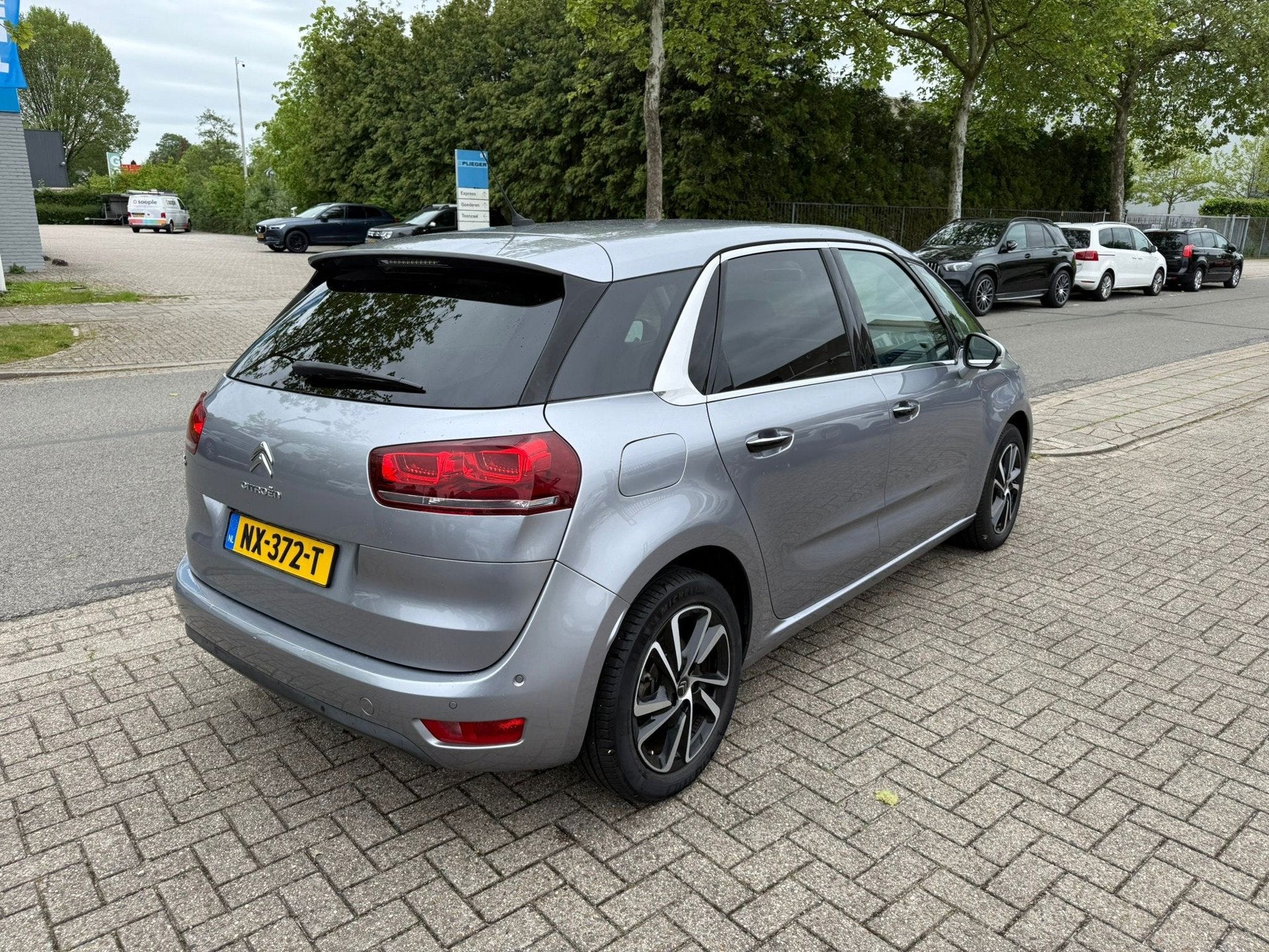 Citroen C4 Picasso 1.2 PureTech Feel, Navi, NAP Dealer auto, Stof, Gebruikt, Euro 6, 1199 cc