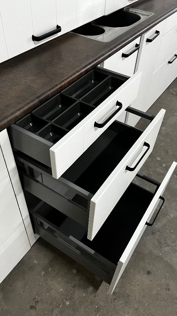 Keuken Compleet met APP 120Keukens op voorraad Nr. 3009, Ophalen, Zo goed als nieuw, Enkelwandige keuken, Greeploos