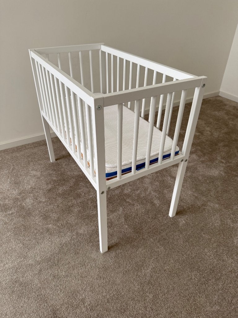 Puck Wieg met Aerosleep Evolution matras, Ophalen, Zo goed als nieuw, Wieg