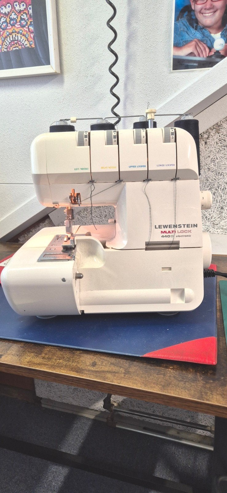 Lewenstein Lockmachine 440D, Ophalen