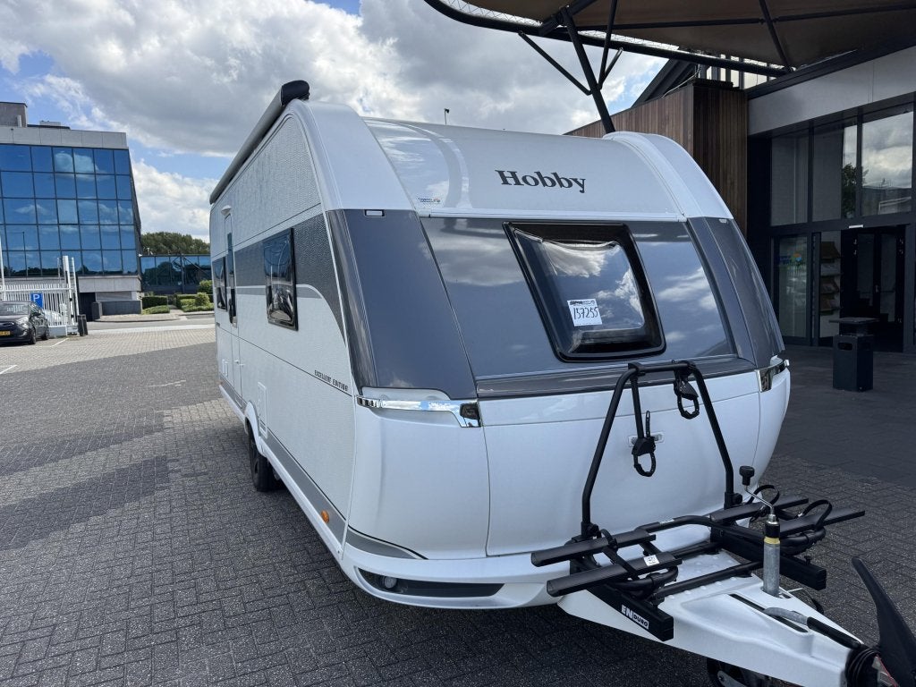 Hobby Excellent Edition 540 UFF 2025 MOVER + LUIFEL!!!, Standaardzit, Hobby, Bedrijf, Schokbreker
