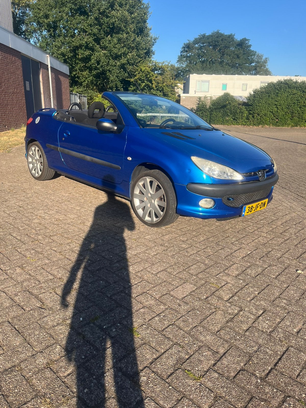 Peugeot 206 cc 1.6 16v 17 inch velgen cabrio met lange apk., Voorwielaandrijving, 4 cilinders, Origineel Nederlands, 1200 kg