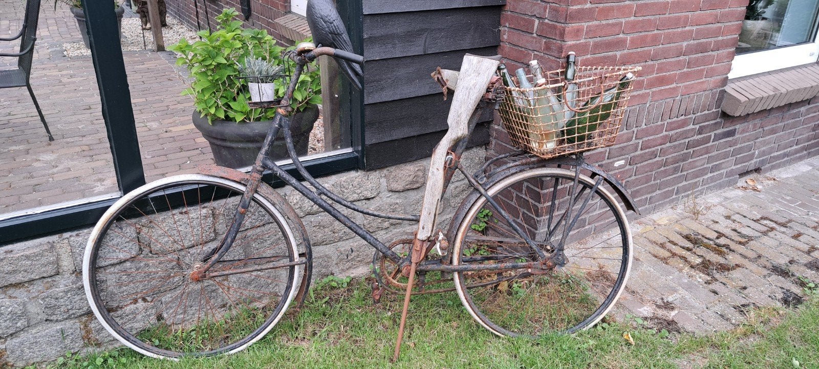 Antieke fiets, Ophalen