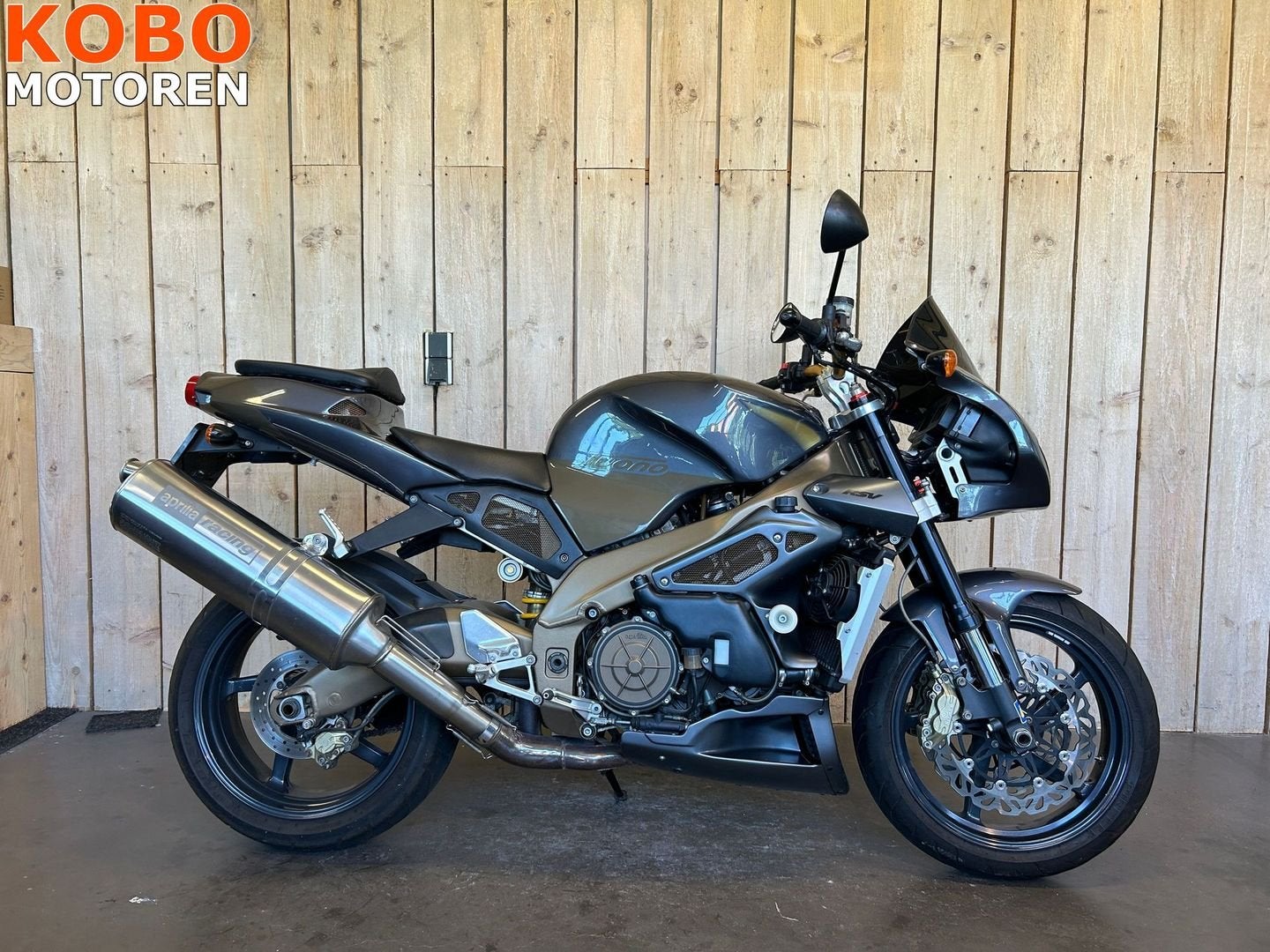 Aprilia TUONO (bj 2004)
