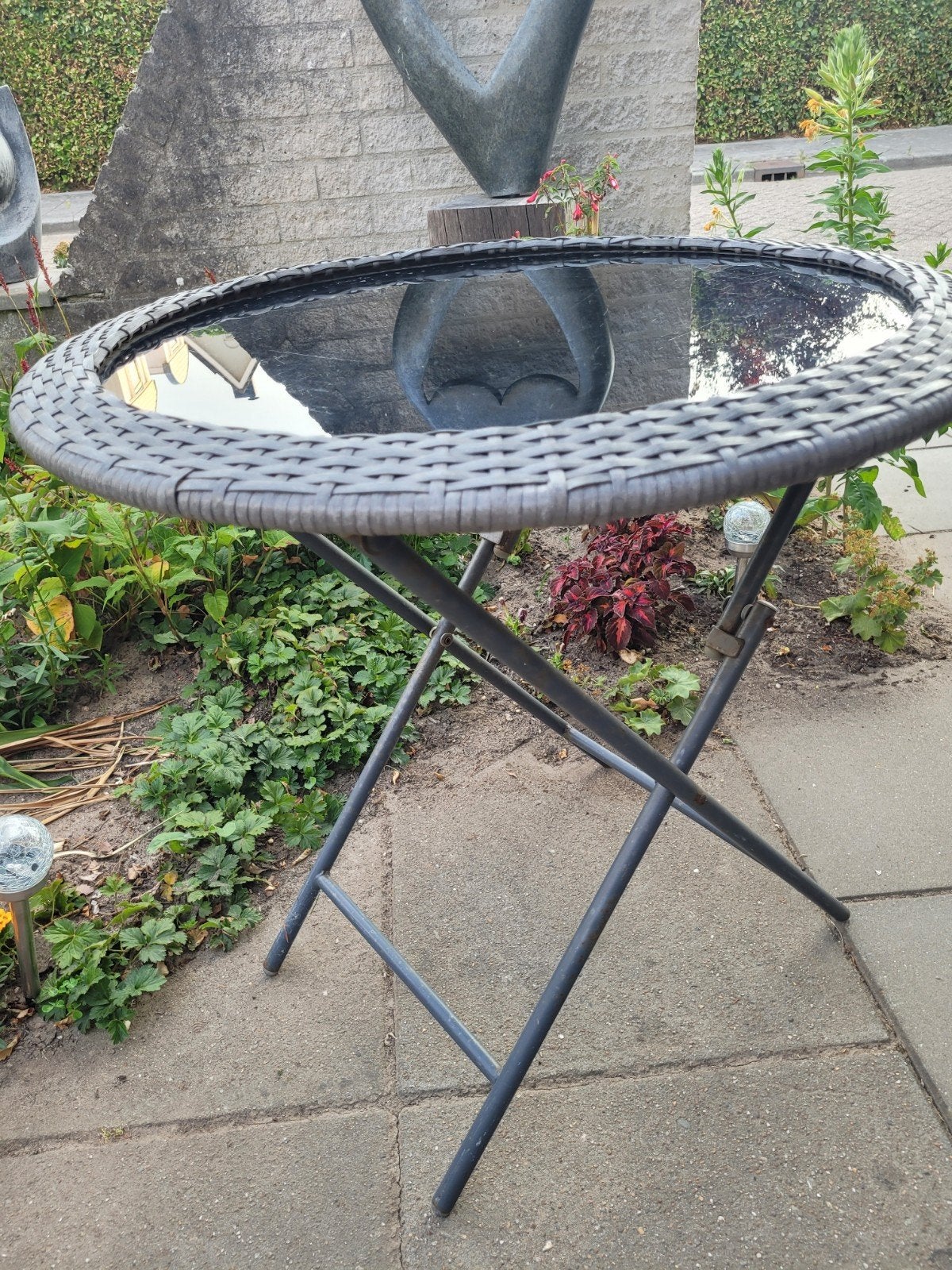 Ronde inklapbare tuintafel met glasplaat 70 cm /  68, Ophalen, Rond
