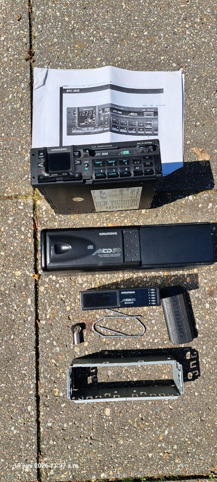 Grundig 1650 VD Reverse autoradio/cd speler met cd-wisselaar, Ophalen of Verzenden
