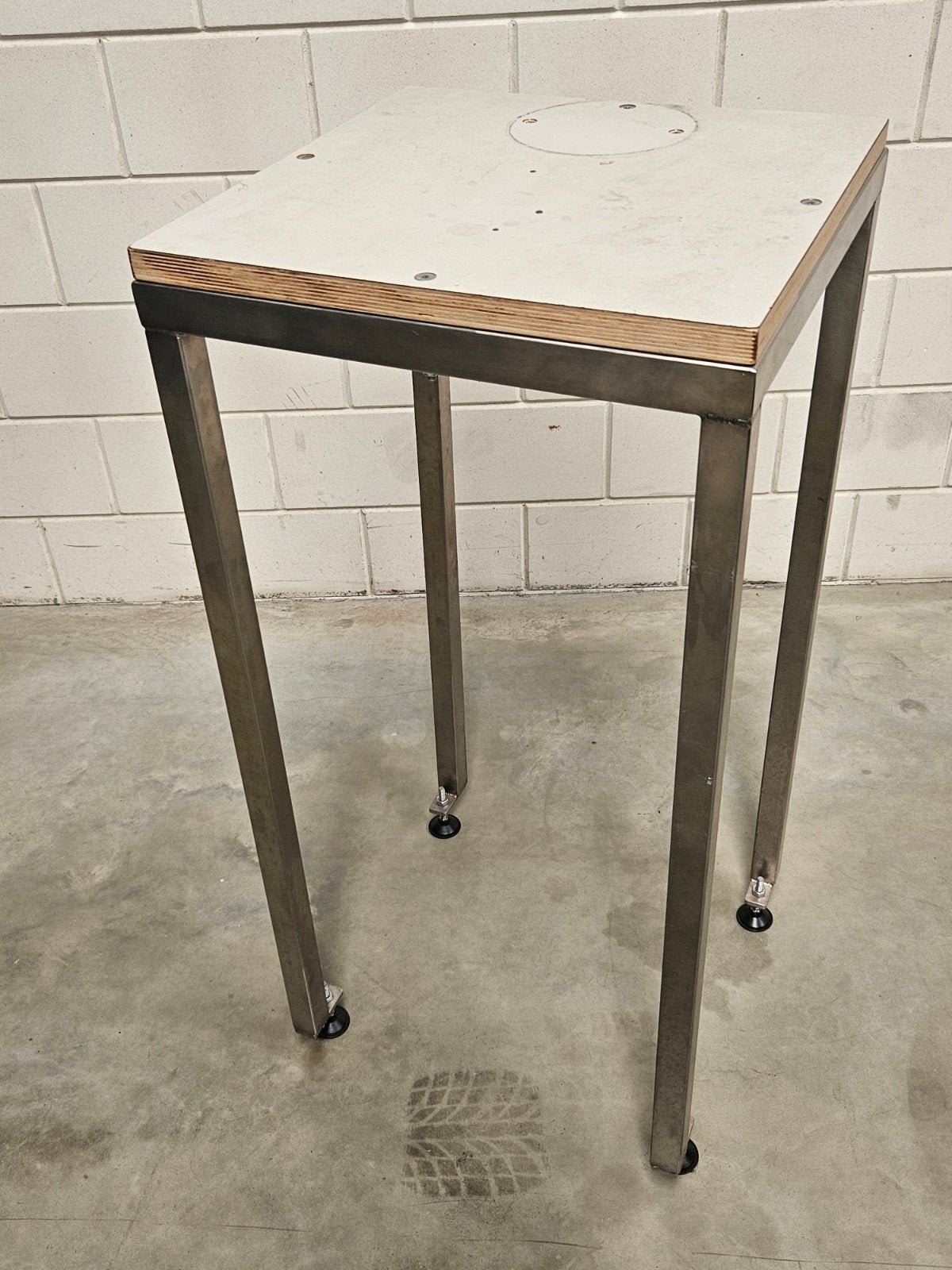 Rvs tafel, Ophalen