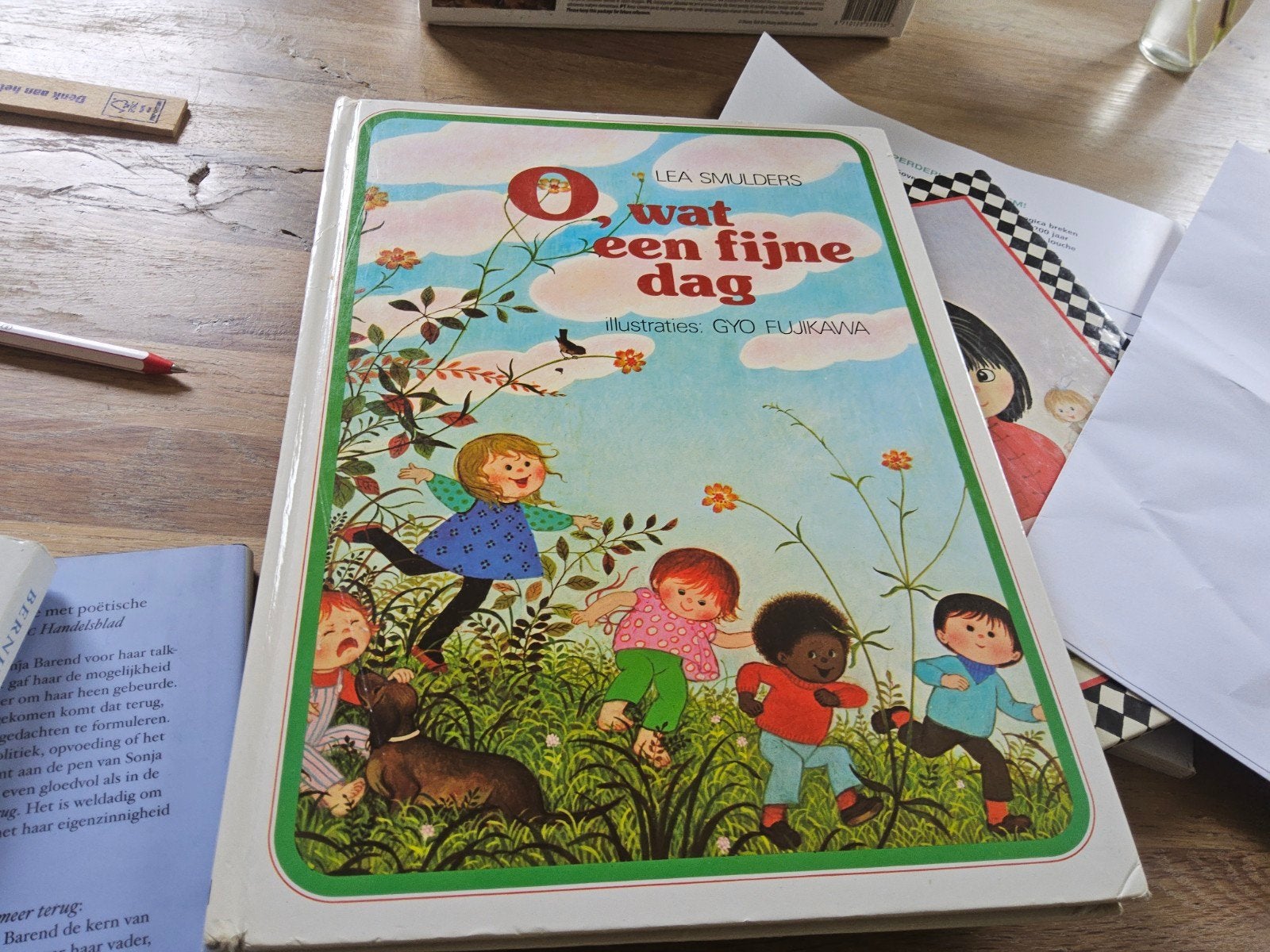 O, wat een fijne dag - Lea Smulders & Gyo Fujikawa, Ophalen of Verzenden, Gelezen, Lea Smulders, Fictie algemeen
