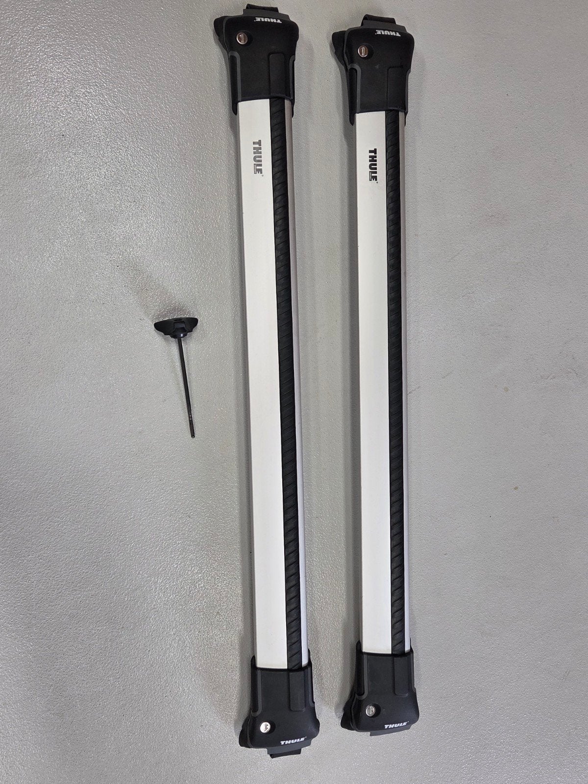 Thule WingBar Edge dakdragers - in nette staat, Auto diversen, Ophalen, Gebruikt