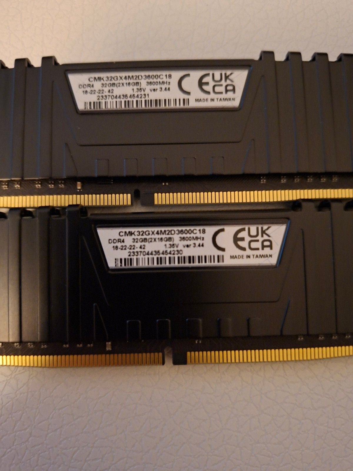 2x 16gb corsair vengeance lpx ddr4 (32gb), Computers en Software, 32 GB, DDR4, Ophalen of Verzenden, Zo goed als nieuw