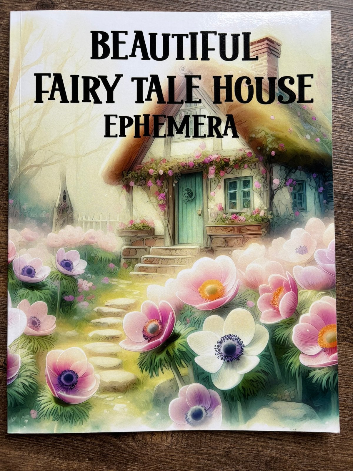 Boek ‘Beautiful fairy tale house ephemera’, Ophalen of Verzenden, Album of Boek