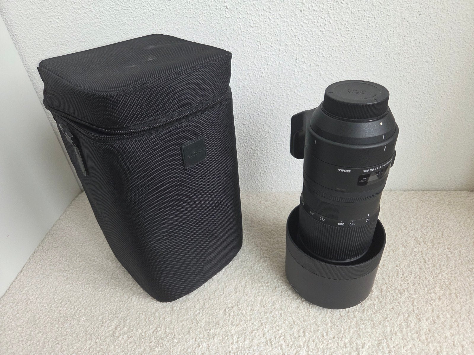 Sigma 150-600mm f/5-6.3 DG OS NIEUWSTAAT (3× gebruikt), Audio, Tv en Foto, Fotografie | Lenzen en Objectieven, Ophalen, Beschermhoes/tas