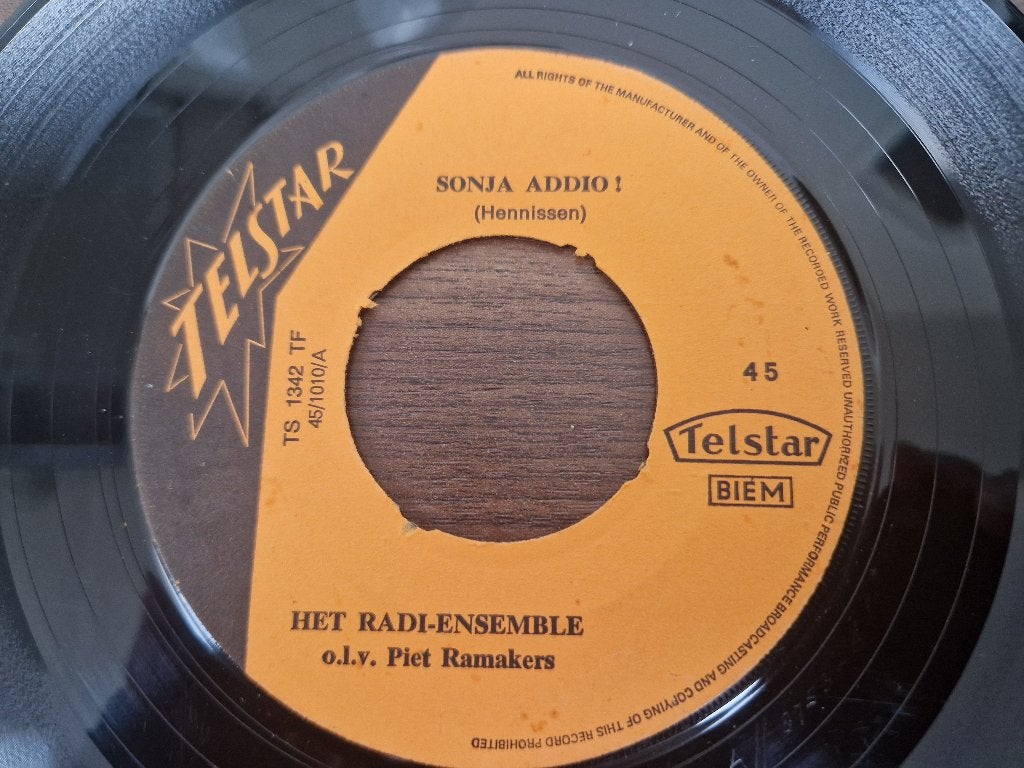 TELSTAR Het Radi-Ensemble – Sonja Addio! / Radi-Fox, Cd's en Dvd's, Vinyl Singles, 7 inch, Ophalen of Verzenden, Zo goed als nieuw