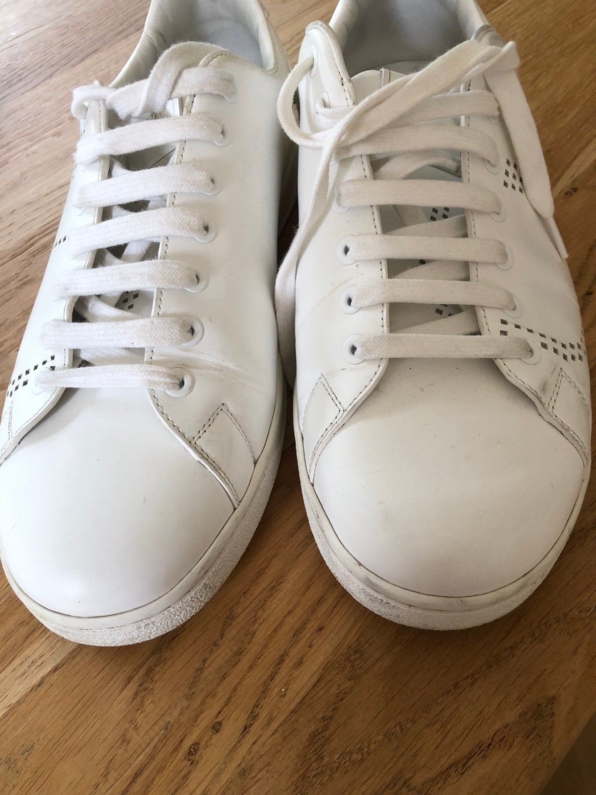 Witte sneakers maat 42 Valentino Garavani, Ophalen of Verzenden, Zo goed als nieuw, Wit, Sneakers of Gympen
