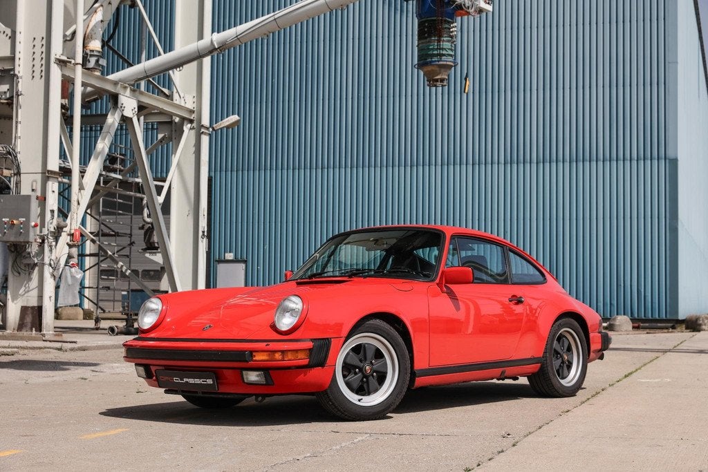 Porsche 911 Carrera 3.2 Coupé, Auto's, 1224 kg, Achterwielaandrijving, Gebruikt, Zwart