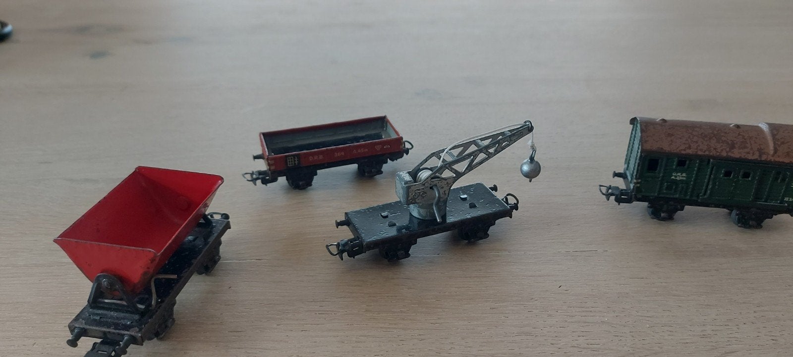 4 Märklin DB goederenwagens artnr's 390k, 366, 362.2, 364k, Wisselstroom, Wagon, Ophalen of Verzenden, Zo goed als nieuw