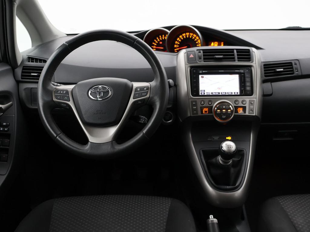 Toyota Verso 1.8 VVT-i PANORAMIC 7-PERSOONS + TREKHAAK | PAN, Auto's, Voorwielaandrijving, Gebruikt, 4 cilinders, Stoelverwarming