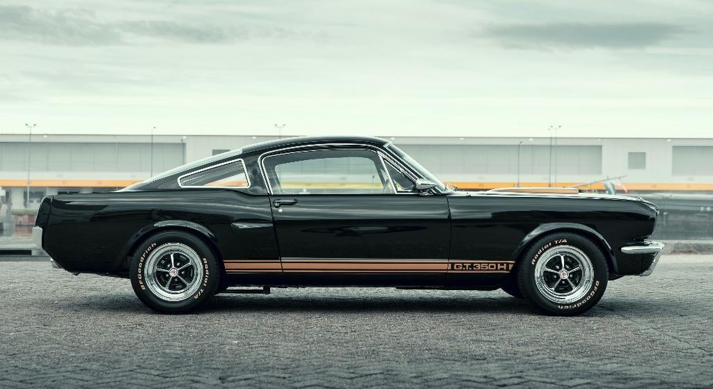 Foto 2 van Ford mustang Fastback 1965 Hertz tribute