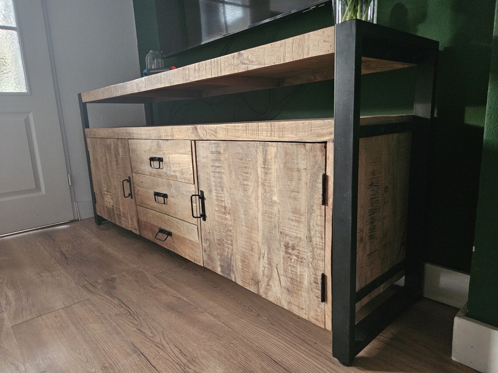 Mangohout-staal dressoir/tv-kast, 150 tot 200 cm, Zo goed als nieuw, 25 tot 50 cm, Ophalen