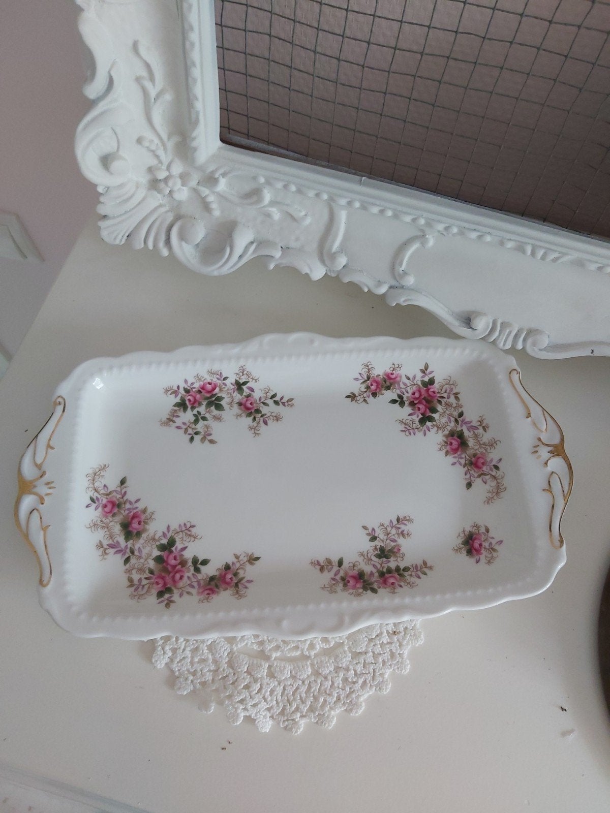 Grote royal albert schaal lavender rose roze paarse bloemen., Ophalen of Verzenden