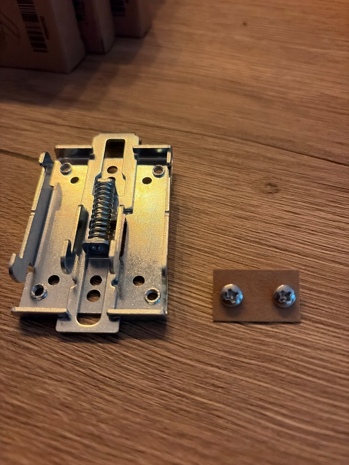 8x Teltonika DIN-rail kit - Nieuw in doos, Ophalen of Verzenden, Nieuw, Overige merken, Overige typen