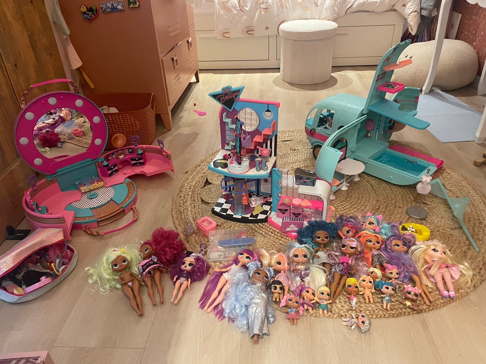 LOL Huis, camper, winkel, kapper met poppen en assecoires!, Ophalen of Verzenden, Gebruikt, Overige typen
