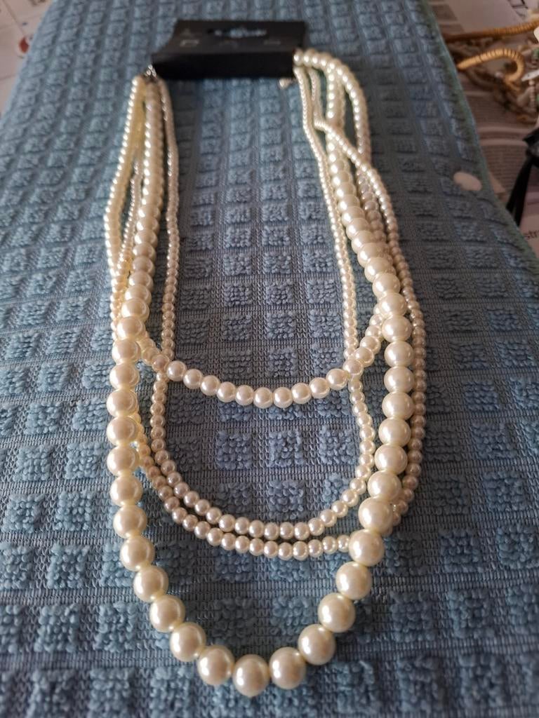 Nieuwe imitatie parelketting 4 in een, Sieraden, Tassen en Uiterlijk, Kettingen, Ophalen
