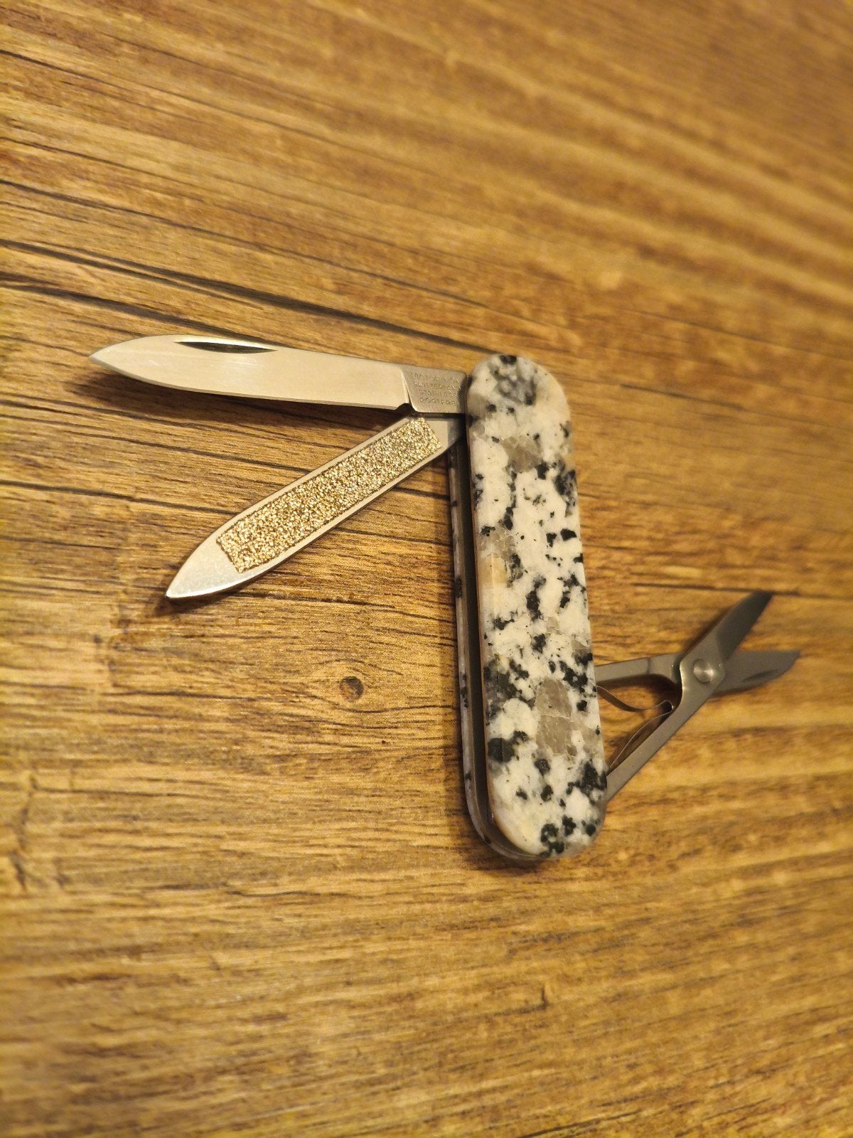 Victorinox rock knives Rosa Betha, Ophalen of Verzenden, Zo goed als nieuw