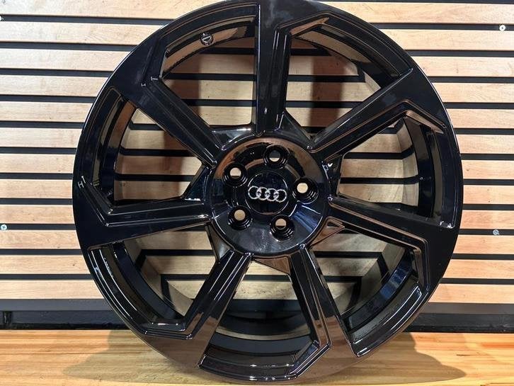 18" Fits Audi A1 VW Polo 5x100 et40 215/35/18, Niet ingevuld, 18 inch, 215 mm, Velg(en)