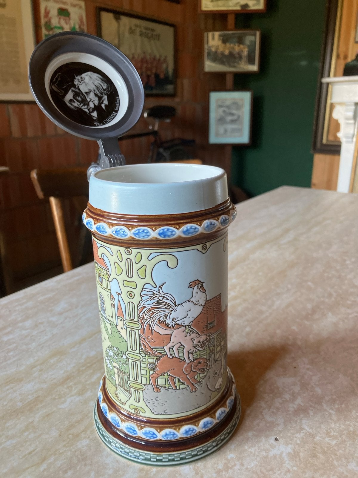 Vintage Bierpul met Grimm Brothers decoratie, Ophalen