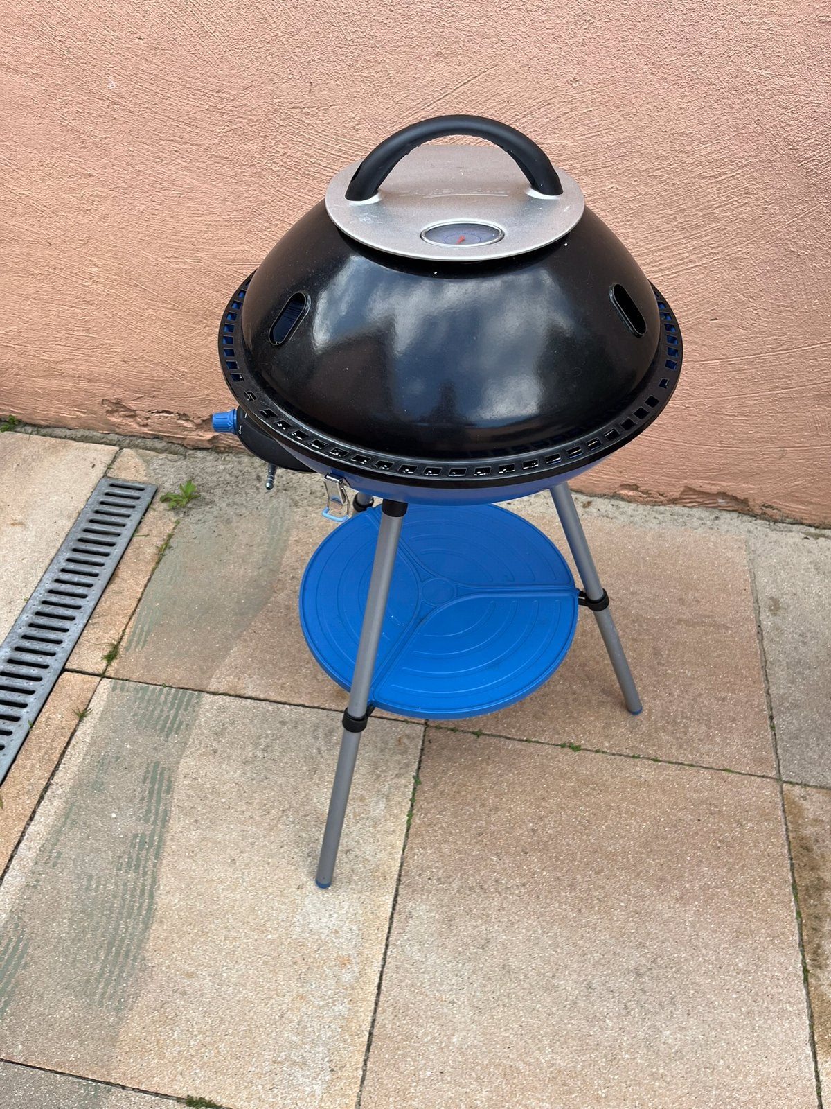 Gas bbq Party grill merk campinggaz 600 op poten bieden aub, Ophalen, Gebruikt