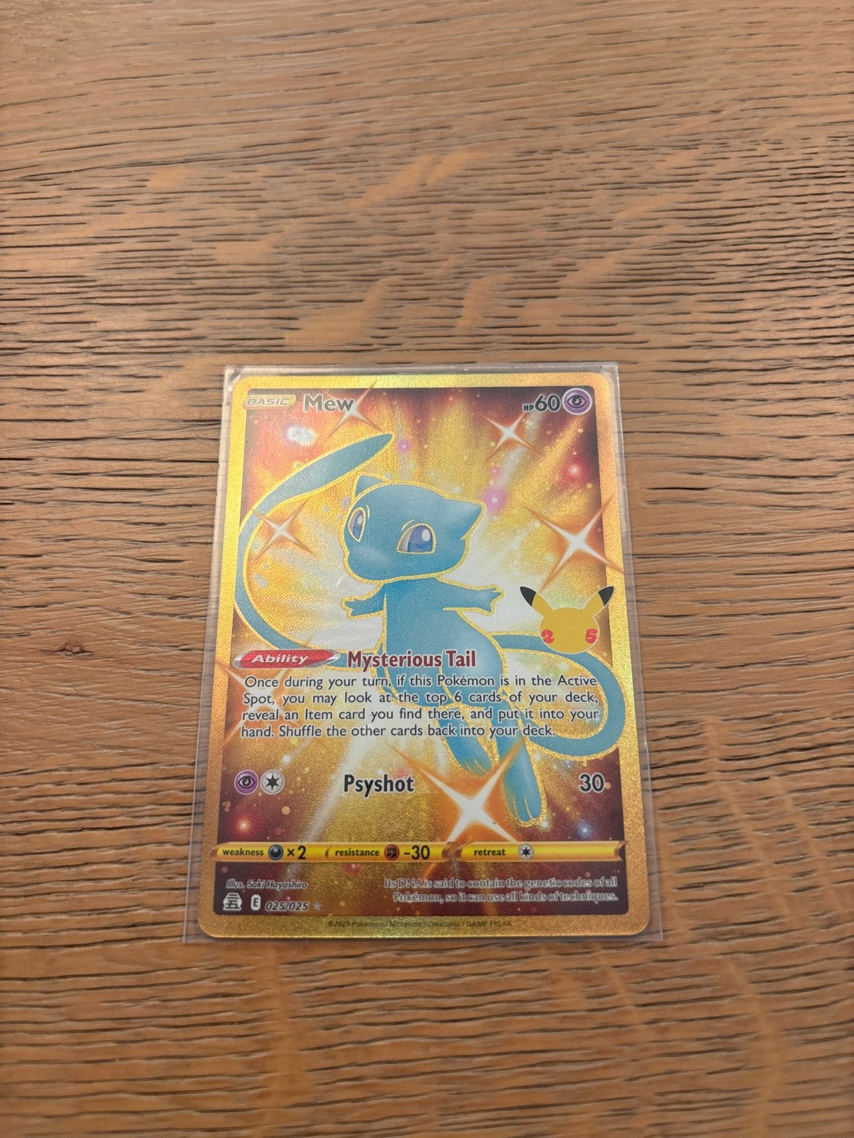 Mew Gold Secret Rare Celebrations Pokémon Kaart, Ophalen of Verzenden, Zo goed als nieuw, Losse kaart, Foil