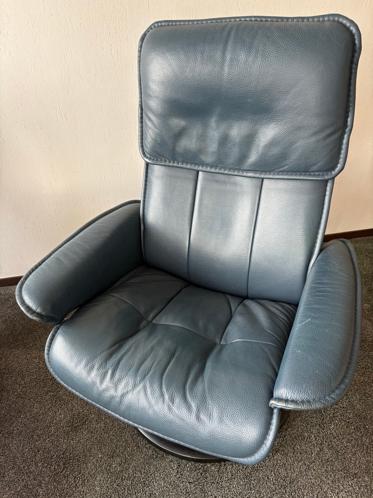 Comfortabele Relaxstoel met Verstelbare Rugleuning, Huis en Inrichting, Ophalen, Gebruikt, Blauw, Leer