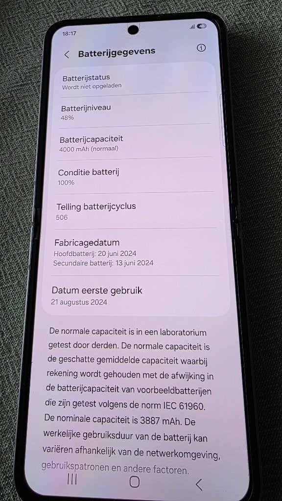 Foto 8 van Samsung Galaxy Z Flip 6 vouwtelefoon IGST 512 GB accu 100%