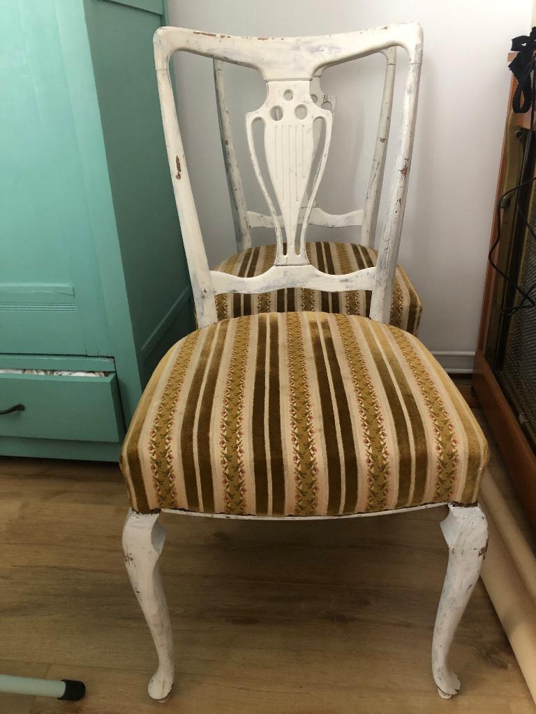 Brocante stoeltjes, Ophalen