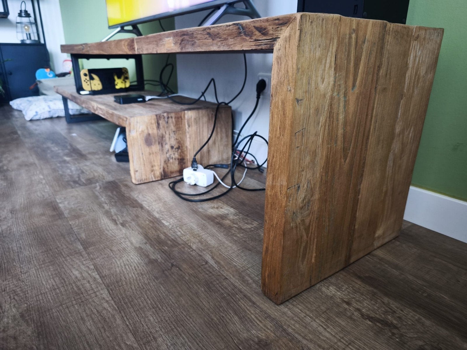 TV meubel met staal en teak hout, Huis en Inrichting, Kasten | Televisiemeubels, Ophalen, 150 tot 200 cm, Teakhout, Zo goed als nieuw