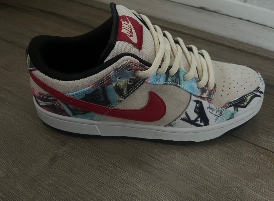 Nike Dunk Low pro SB Paris mt 42, Ophalen of Verzenden, Nieuw, Sneakers of Gympen