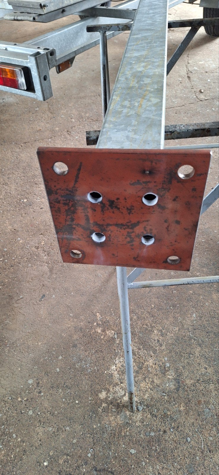 Stalen koker 100x100 lang 1300 verzinkt., Doe-het-zelf en Verbouw, Ophalen, Gebruikt, 100 tot 250 mm