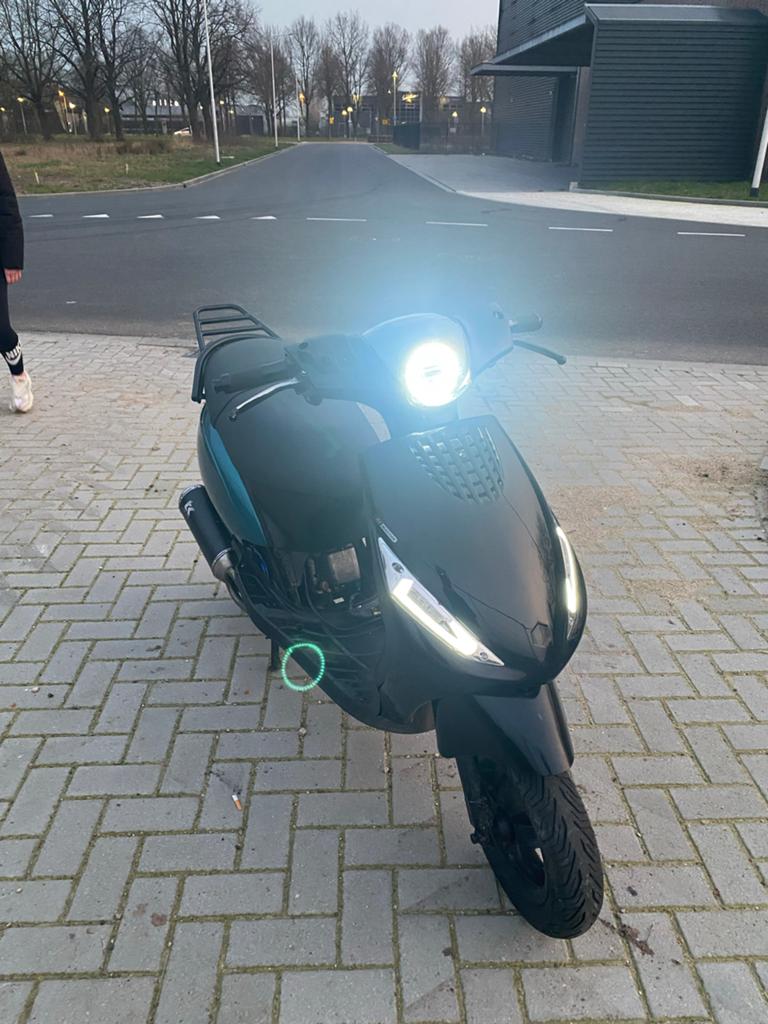 Piaggio Zip 80cc Scooter -brom- Zwart, Fietsen en Brommers, Brommers | Overige merken, Ophalen of Verzenden, Gebruikt