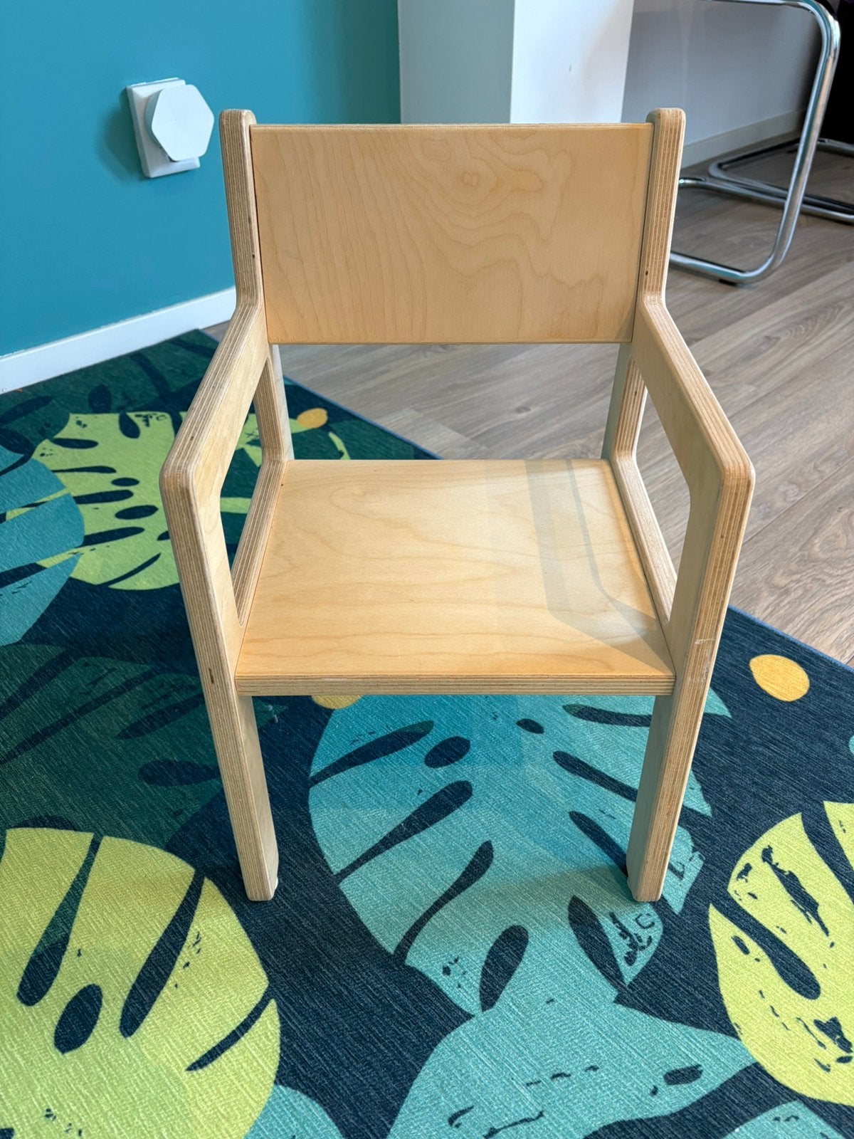 Handgemaakt houten kinderstoeltje 1-4jr Toddy, Ophalen, Zo goed als nieuw, Stoel(en)
