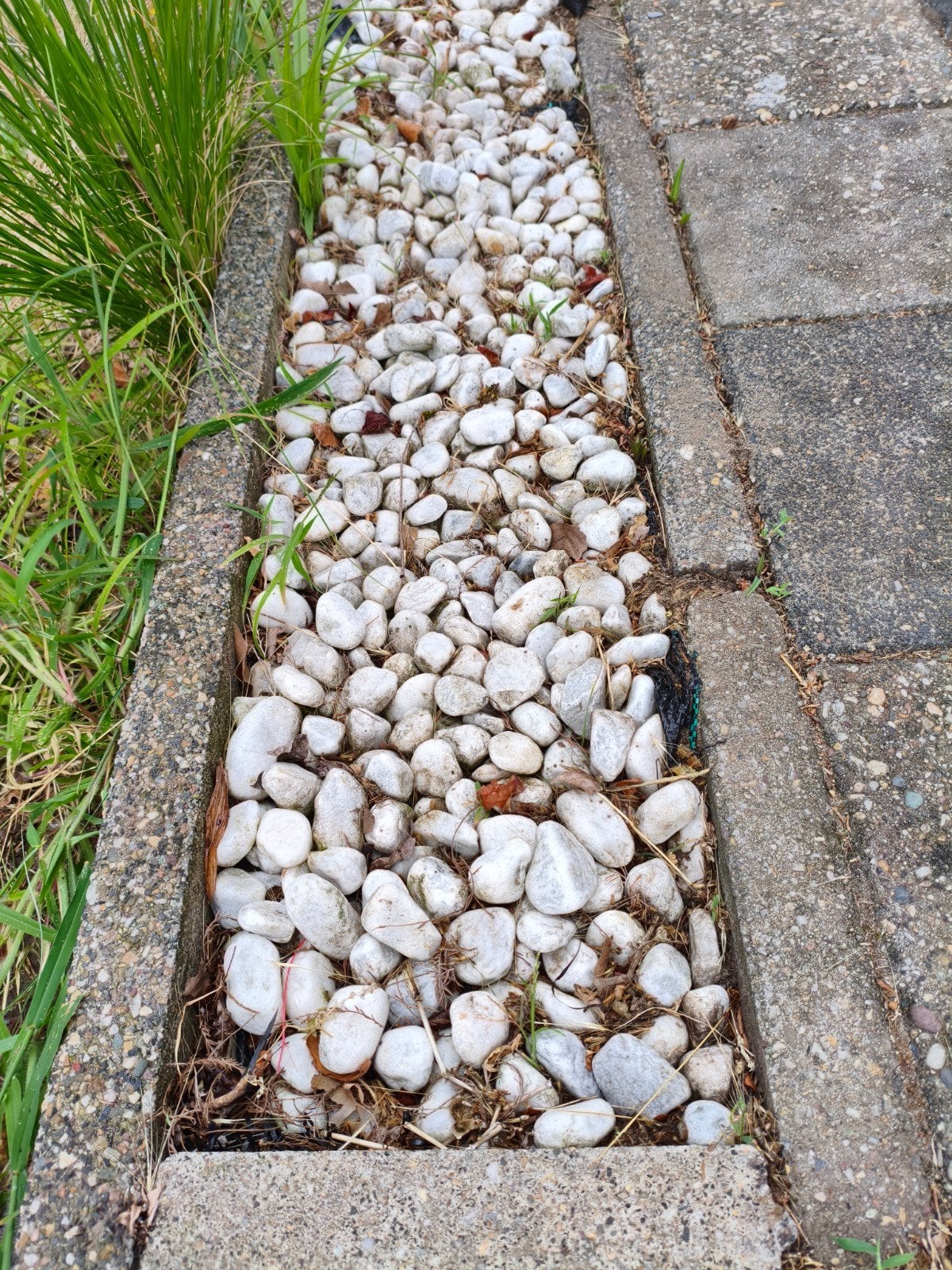 Gratis grind/kiezels af te halen, Tuin en Terras, Grind, Keien en Split, Ophalen, Gebruikt, Wit, Grind