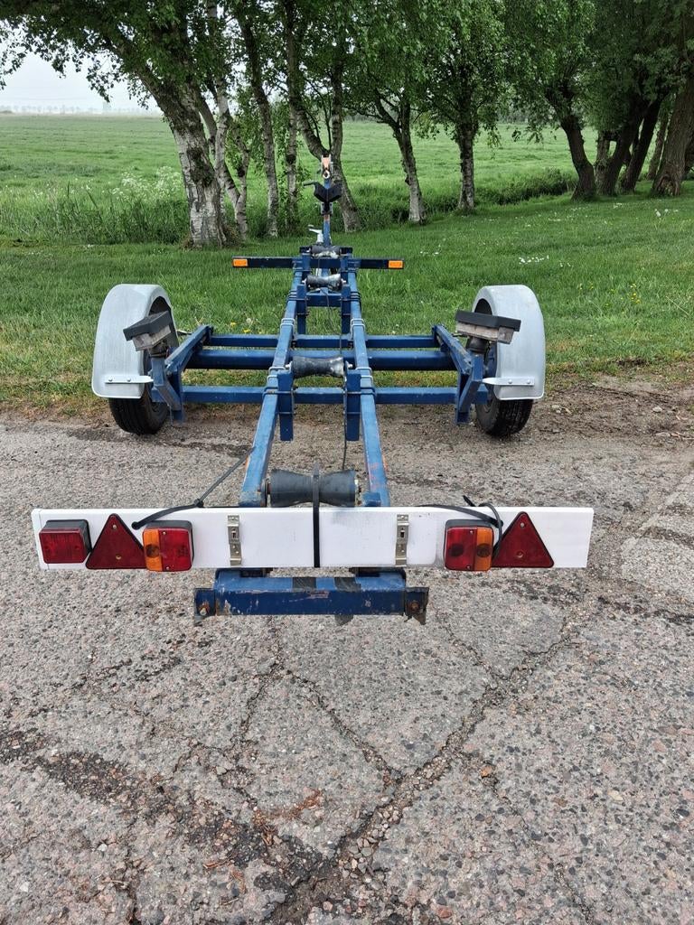 Robuuste boottrailer voor diverse boten - Gebruikt, Watersport en Boten, Boottrailers, Ophalen, Minder dan 1500 kg, Gebruikt, Overige typen