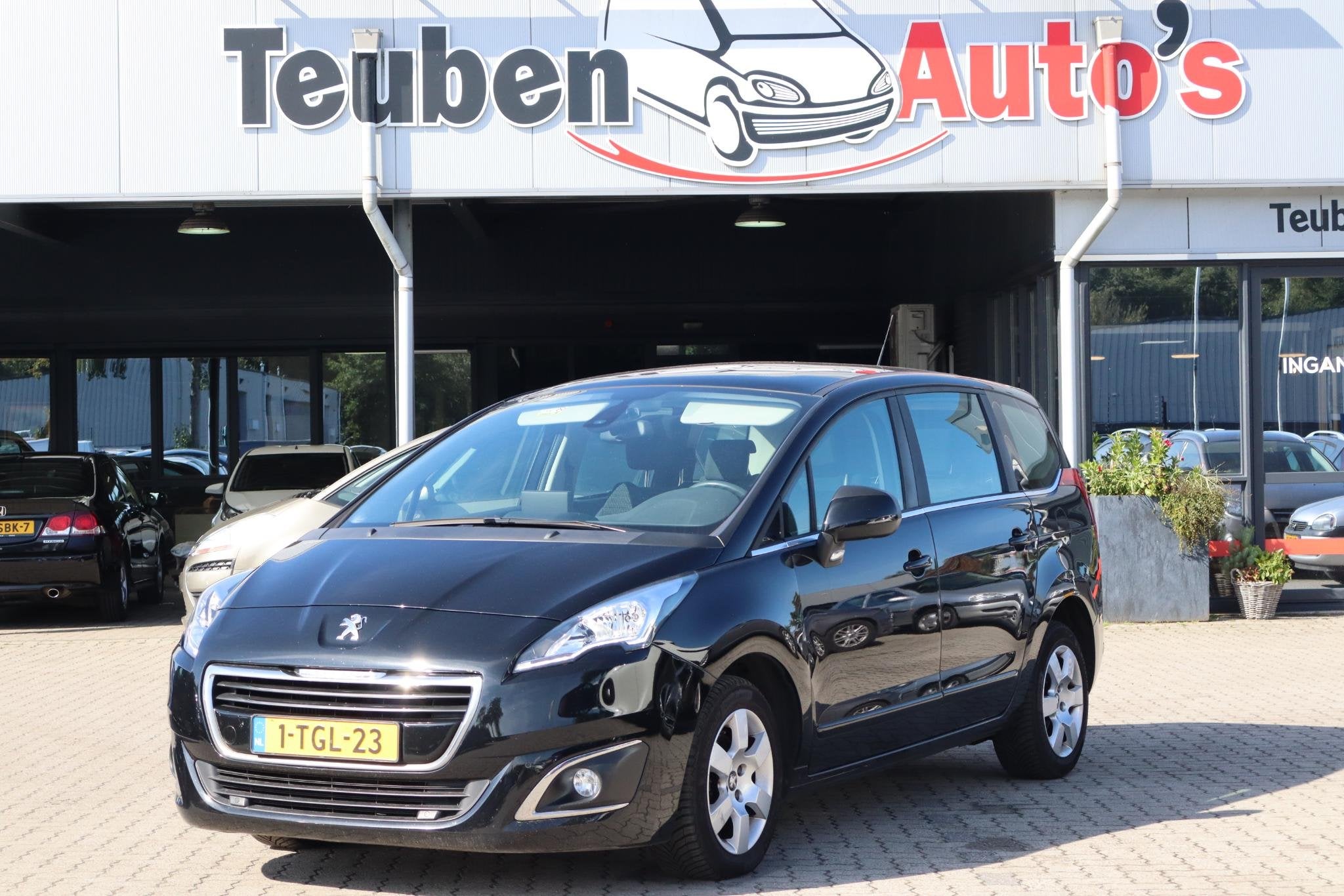 Peugeot 5008 1.6 HDi Active 5p. Navigatie, Panoramadak, Crui, Auto's, Peugeot, Stof, Gebruikt, 4 cilinders, Zwart